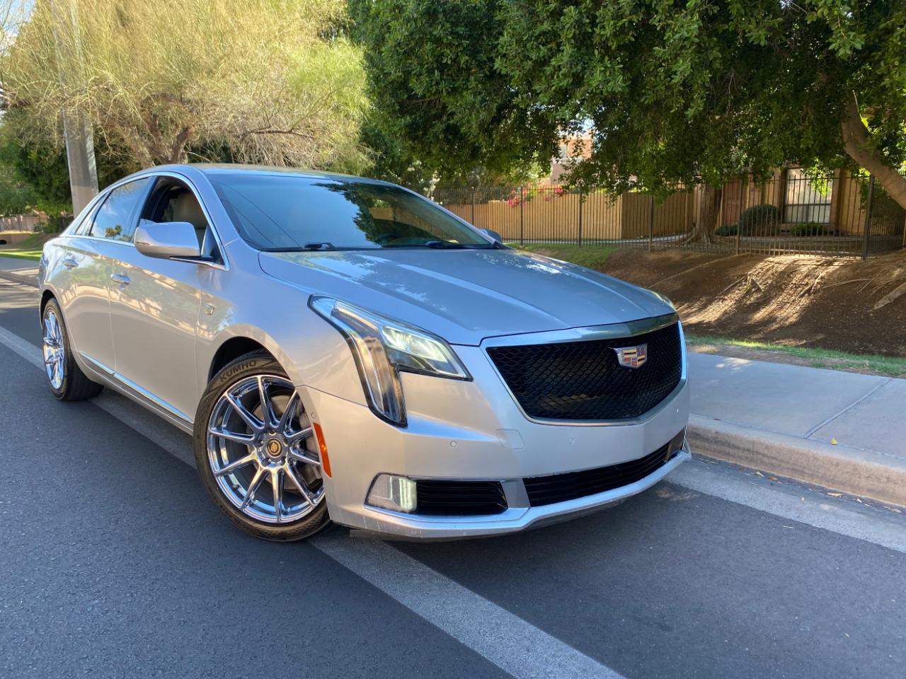 Cadillac XTS 4dr Sdn Luxury FWD 2018