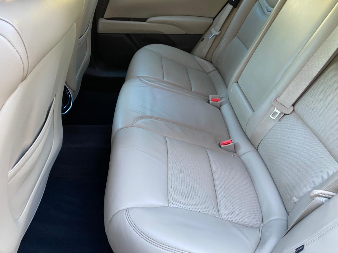 Cadillac XTS 4dr Sdn Luxury FWD 2018
