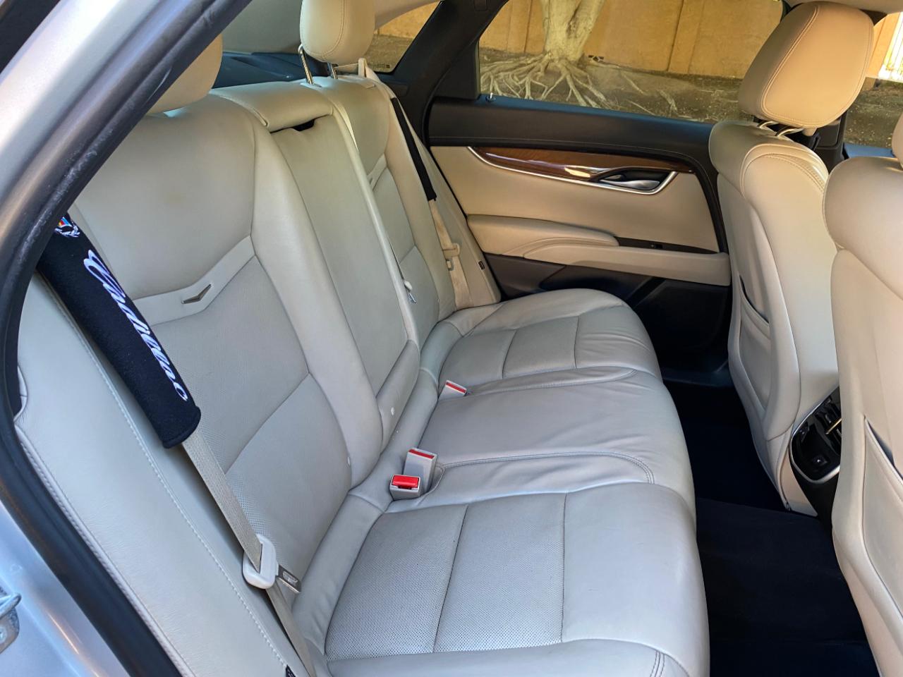 Cadillac XTS 4dr Sdn Luxury FWD 2018
