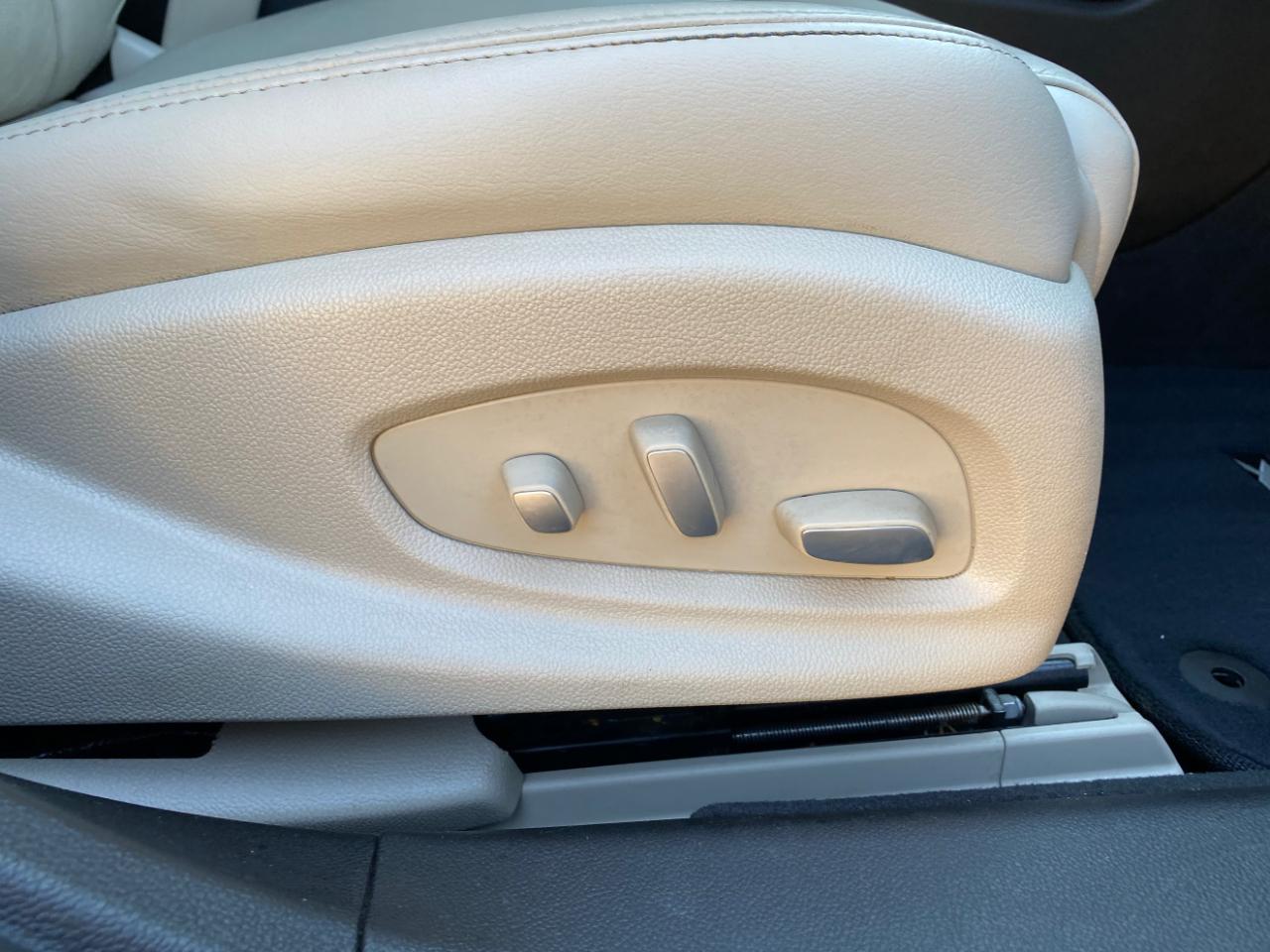 Cadillac XTS 4dr Sdn Luxury FWD 2018