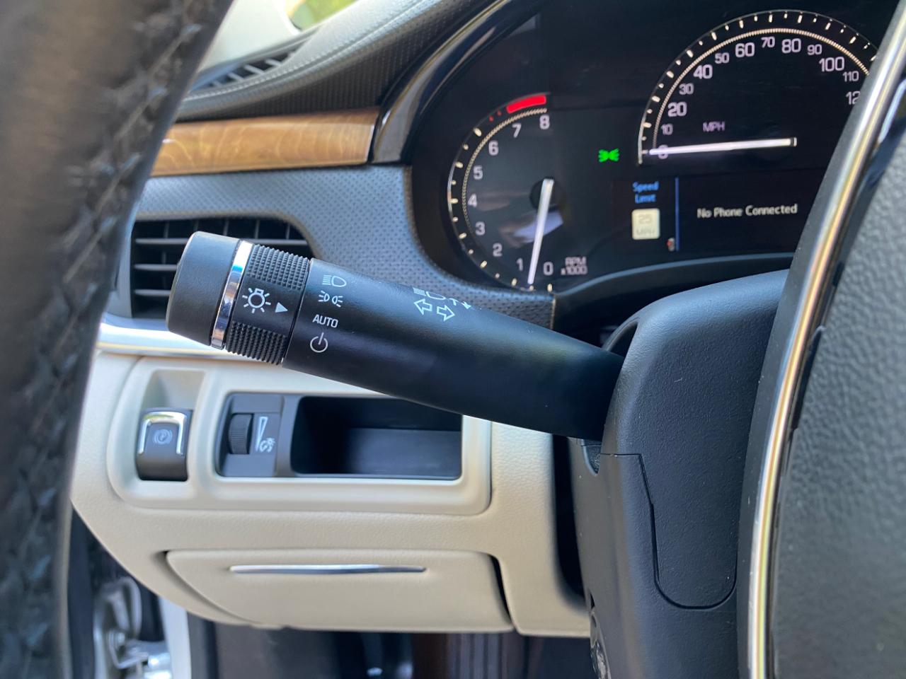 Cadillac XTS 4dr Sdn Luxury FWD 2018