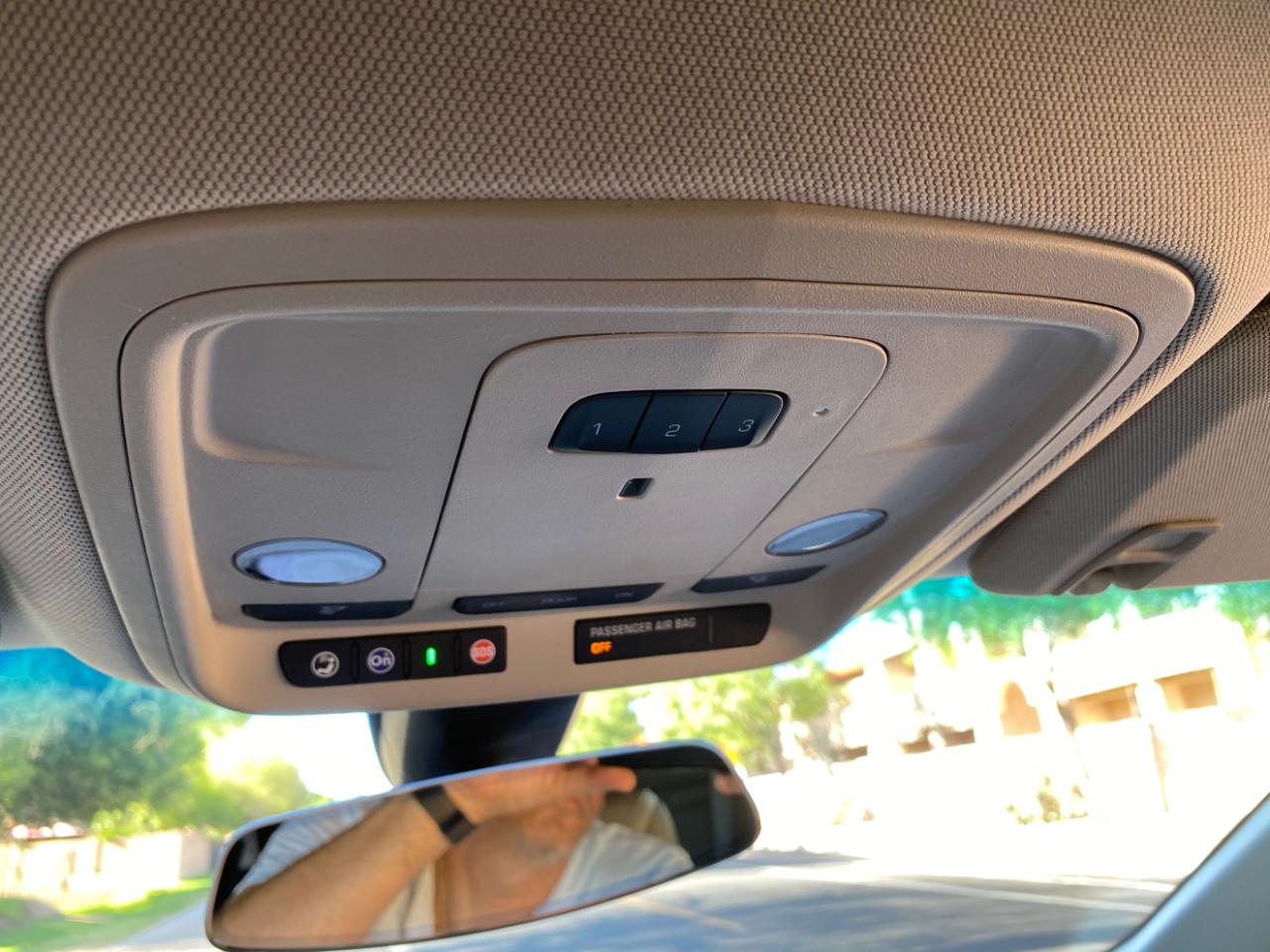 Cadillac XTS 4dr Sdn Luxury FWD 2018
