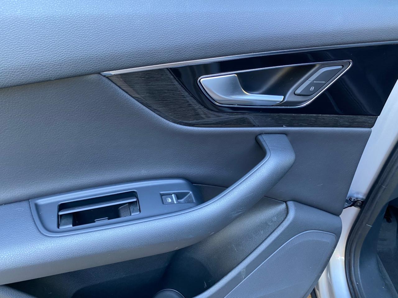 Audi Q7 Premium 55 TFSI quattro 2019