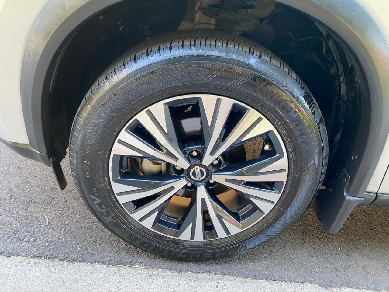 Nissan Rogue FWD SV 2021