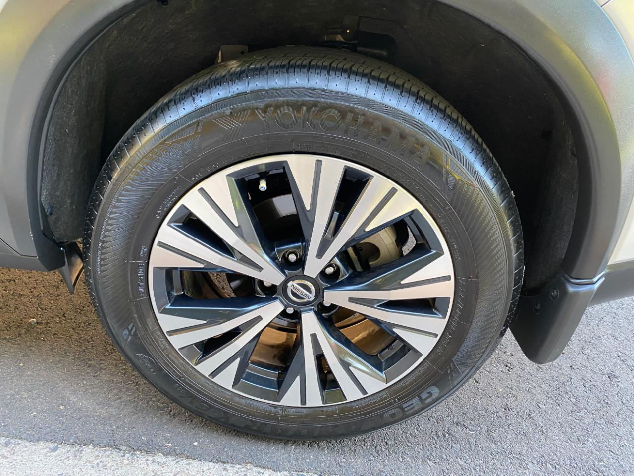 Nissan Rogue FWD SV 2021