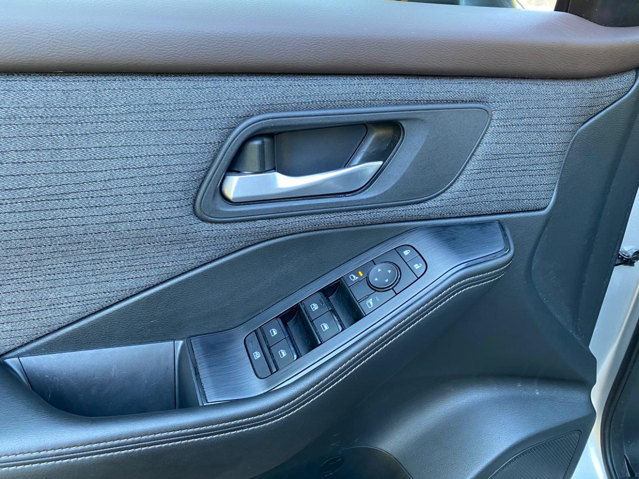 Nissan Rogue FWD SV 2021