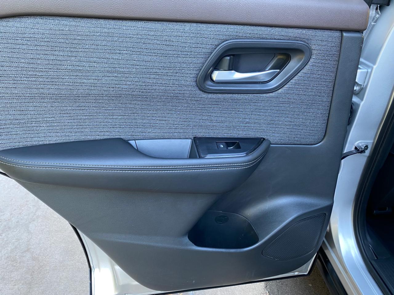 Nissan Rogue FWD SV 2021