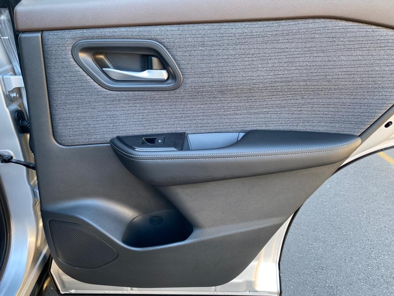 Nissan Rogue FWD SV 2021