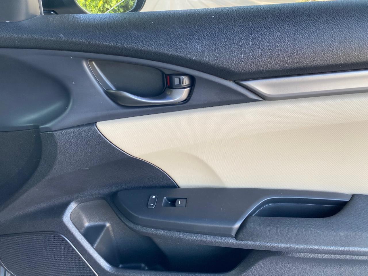 Honda Civic Hatchback Sport CVT 2017