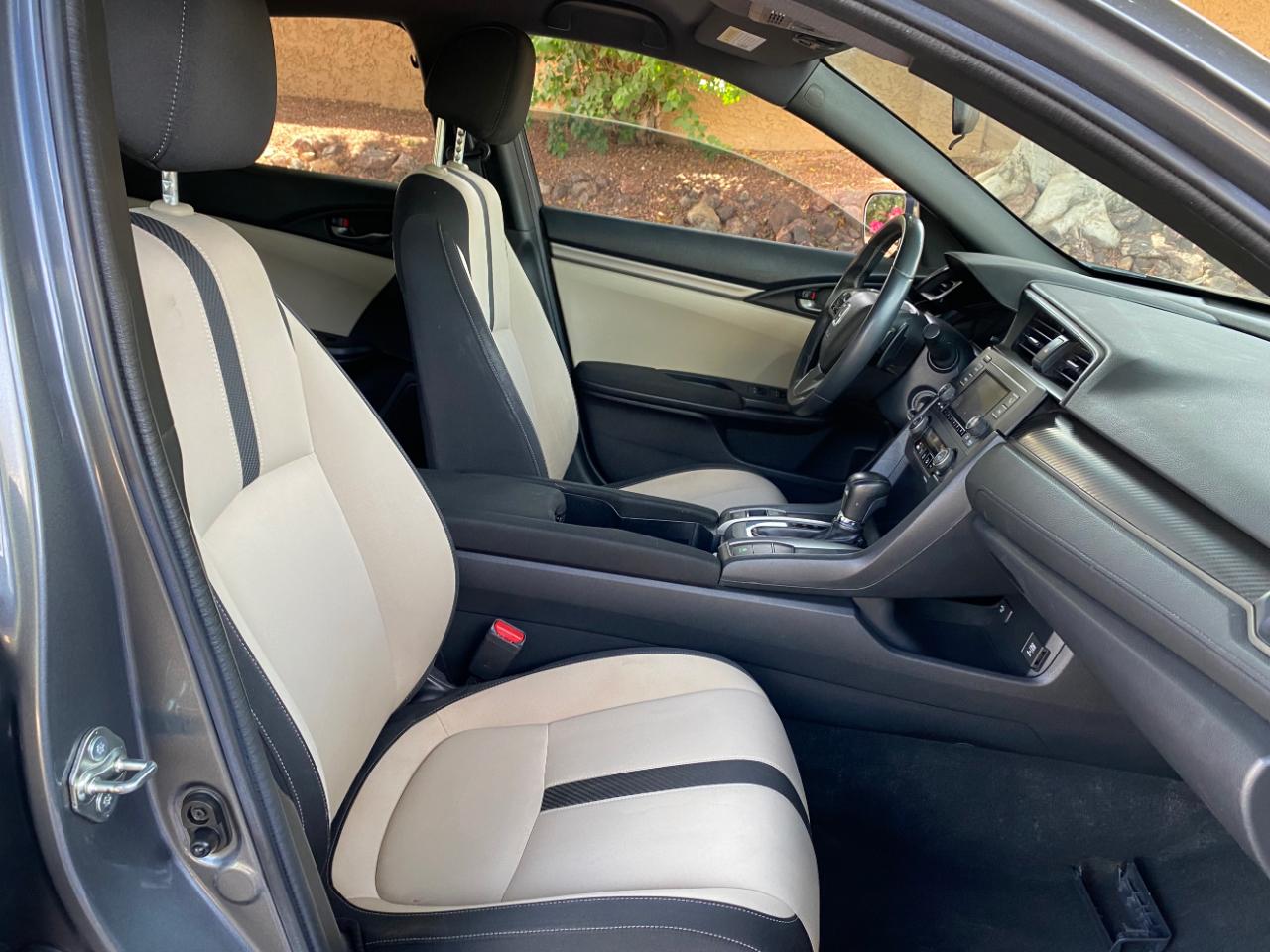 Honda Civic Hatchback Sport CVT 2017