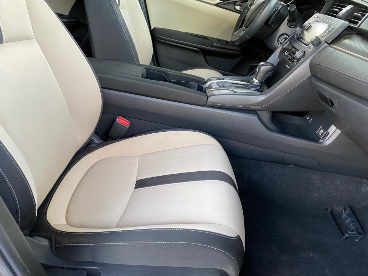 Honda Civic Hatchback Sport CVT 2017