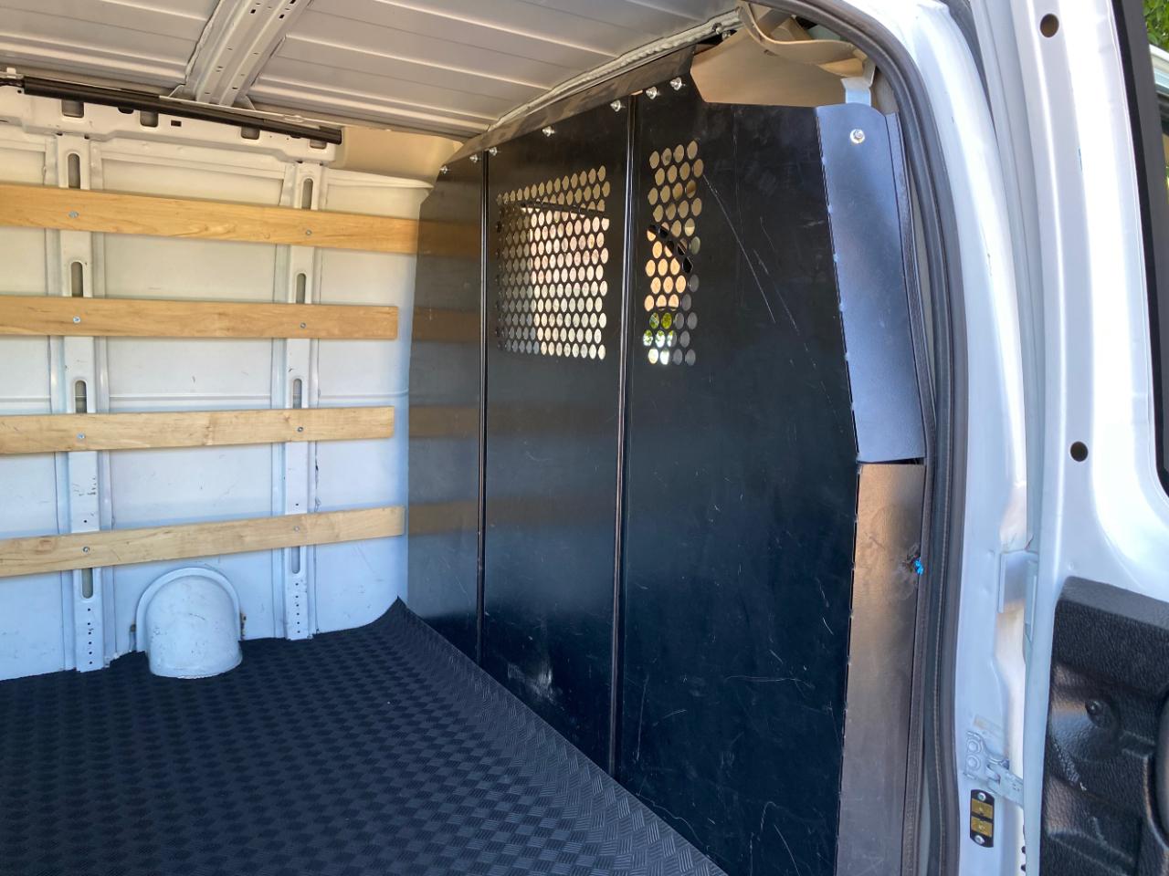 Chevrolet Express Cargo Van RWD 2500 135" 2024