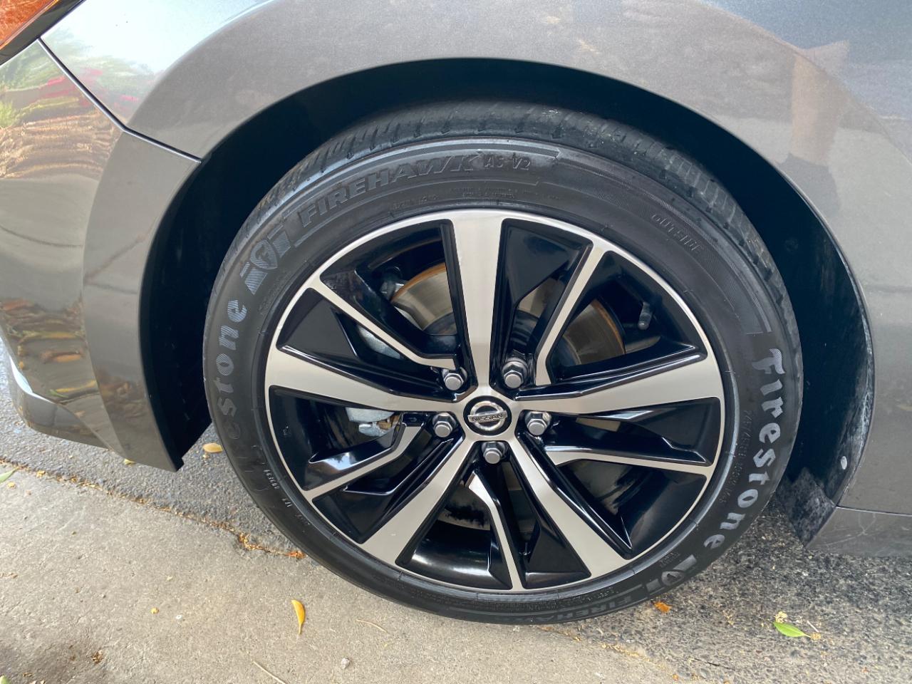 Nissan Maxima SV CVT 2022