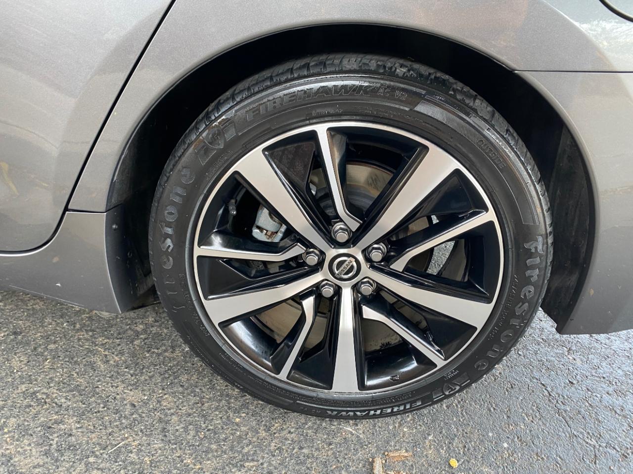 Nissan Maxima SV CVT 2022