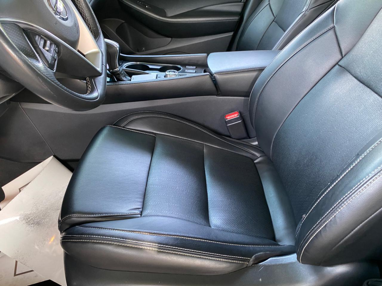 Nissan Maxima SV CVT 2022