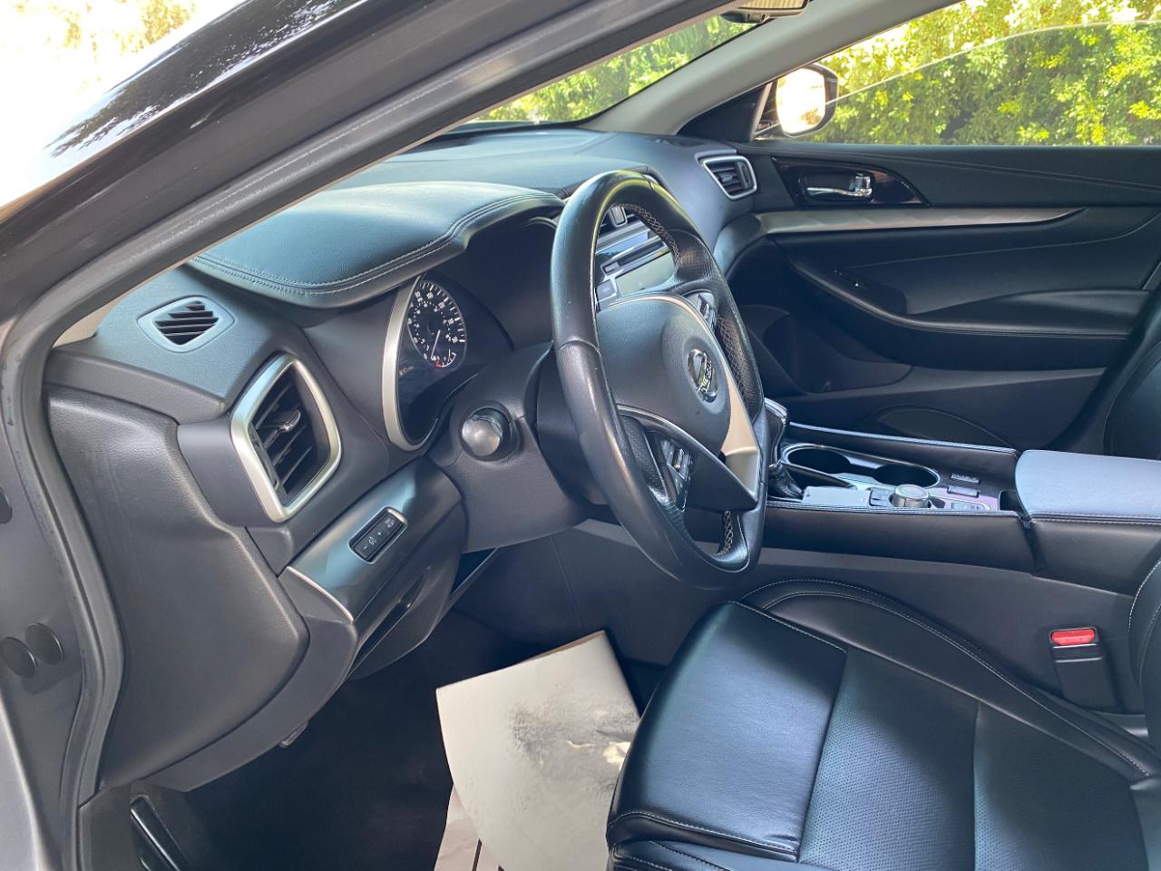 Nissan Maxima SV CVT 2022