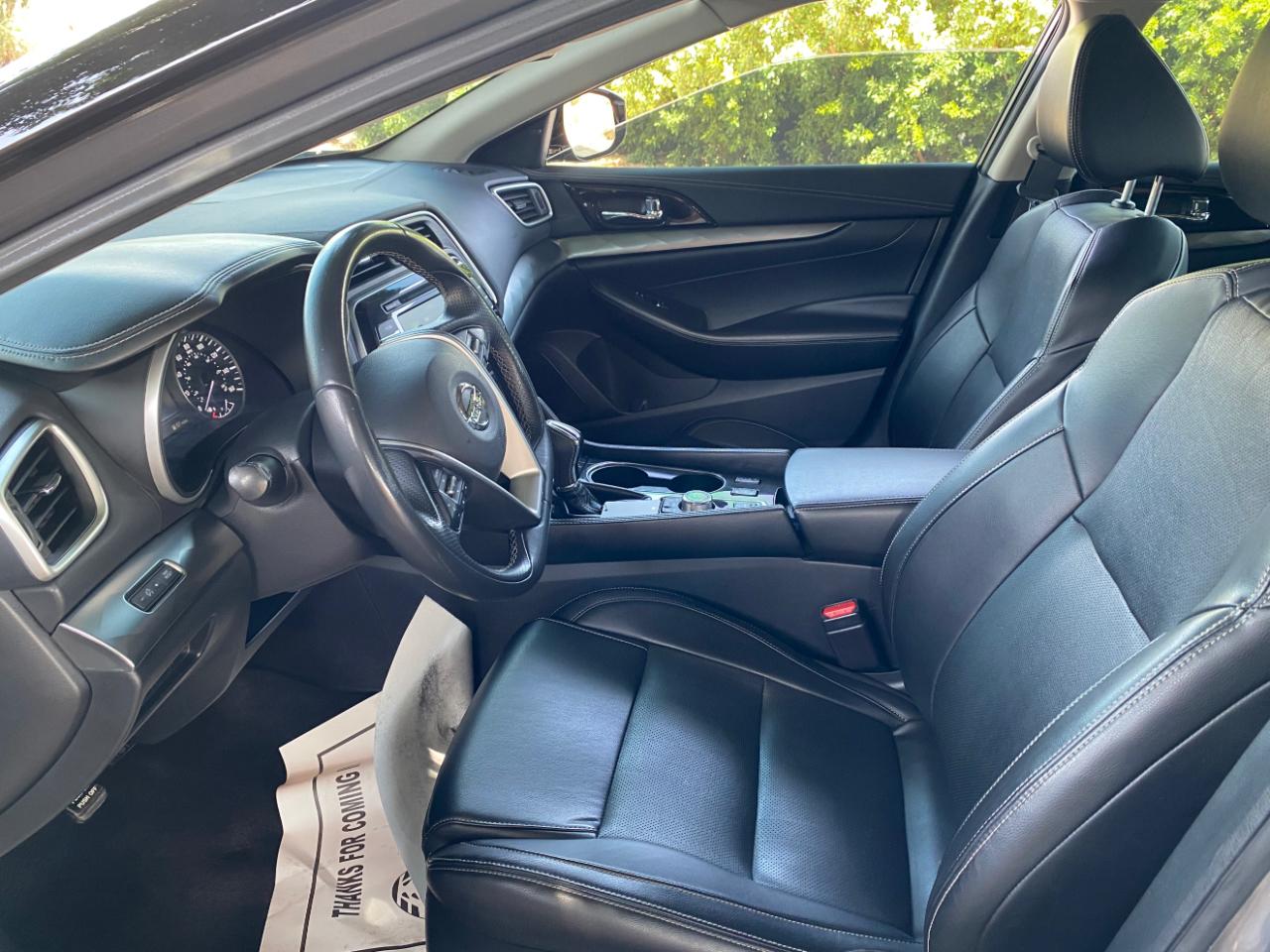 Nissan Maxima SV CVT 2022