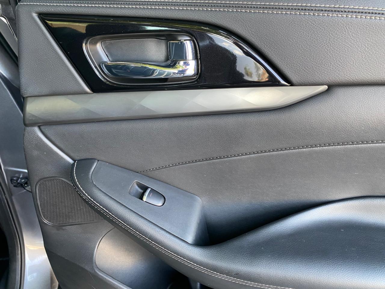 Nissan Maxima SV CVT 2022