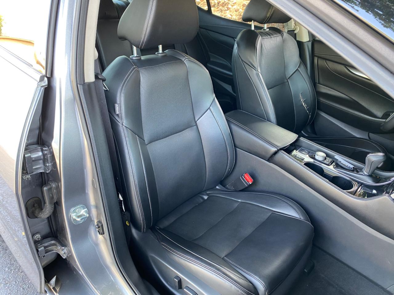 Nissan Maxima SV CVT 2022