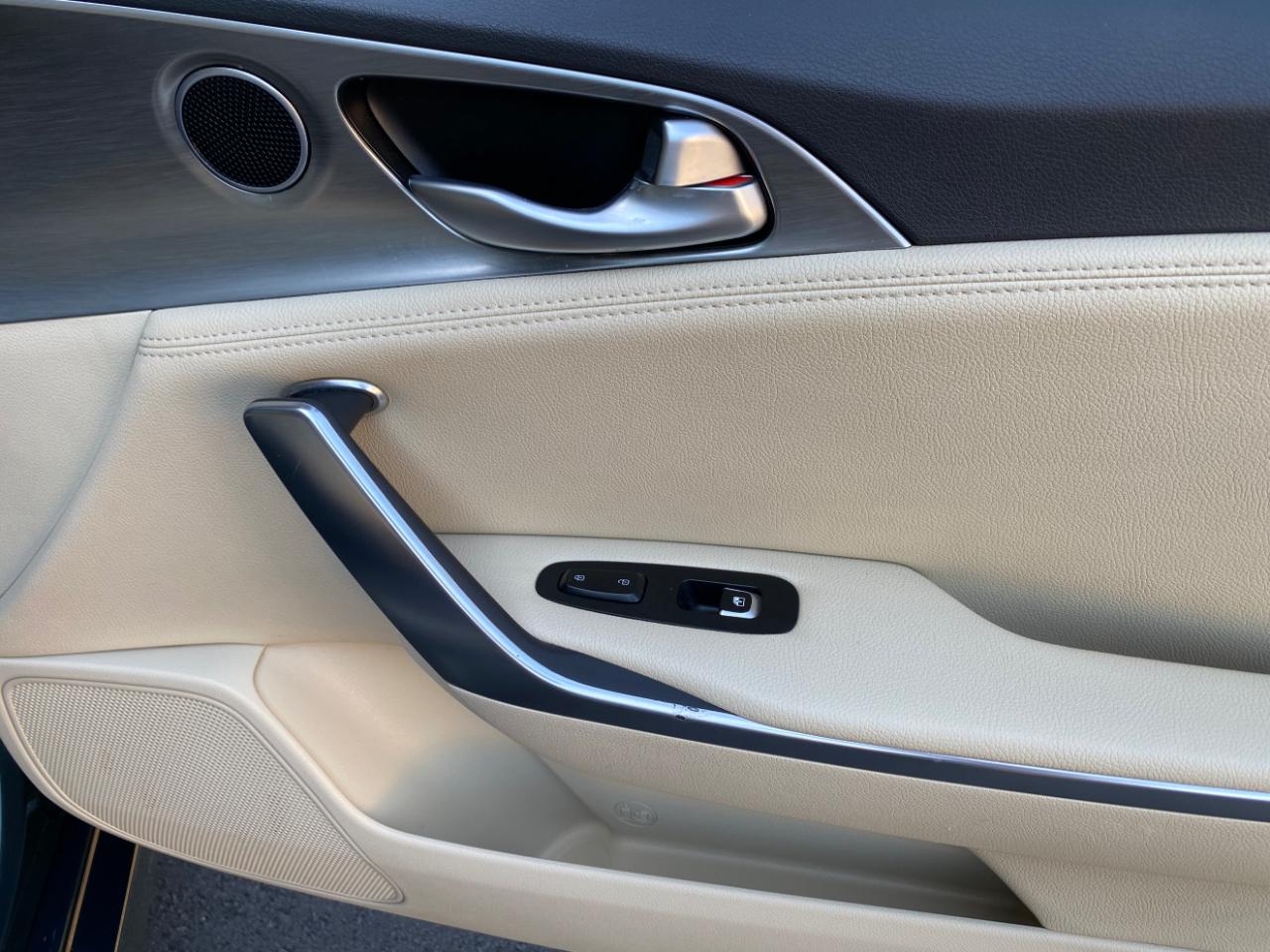 Kia Stinger GT1 RWD 2022