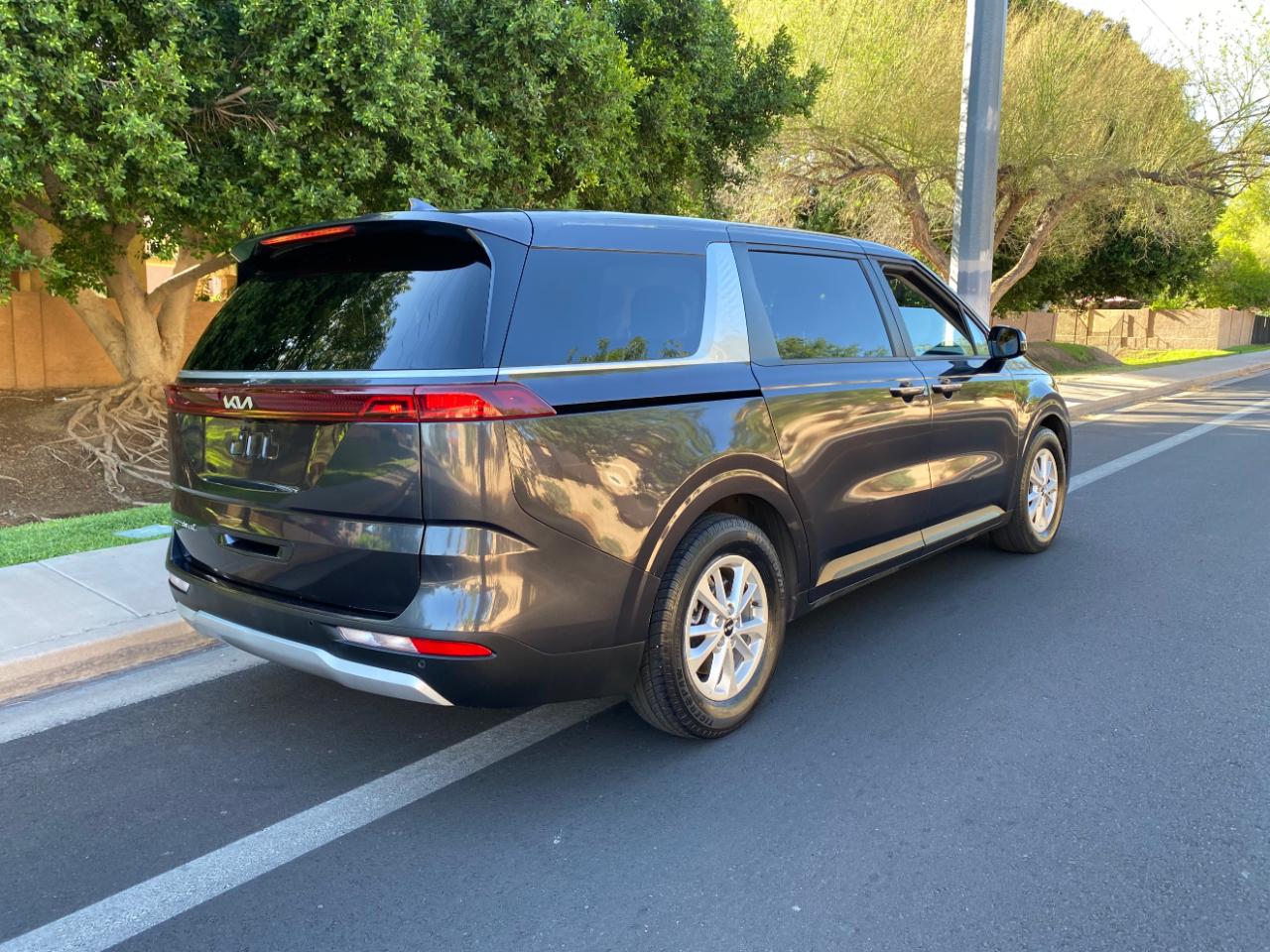 Kia Carnival LXS FWD 2022