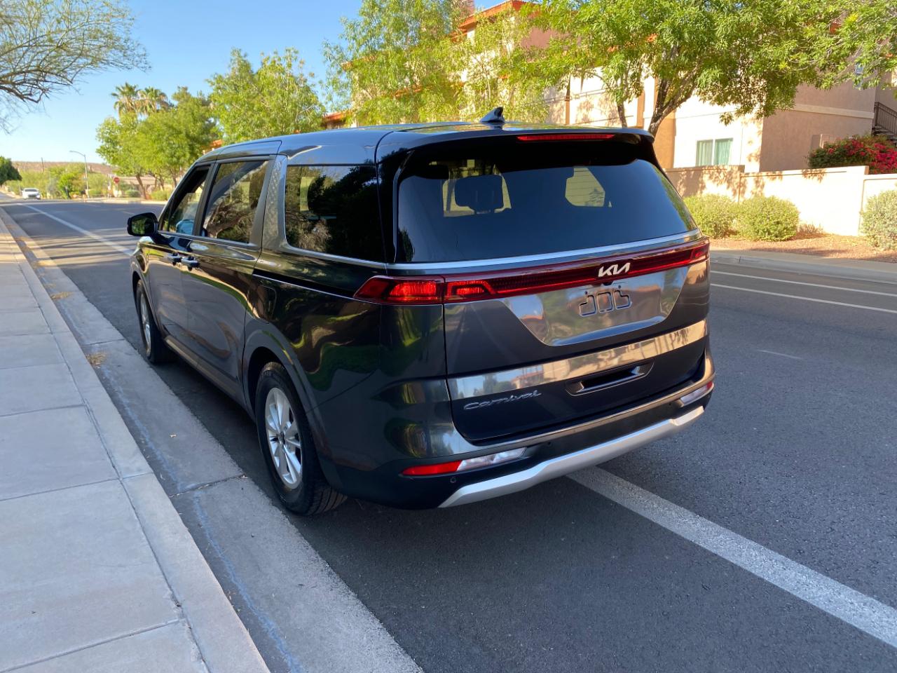 Kia Carnival LXS FWD 2022