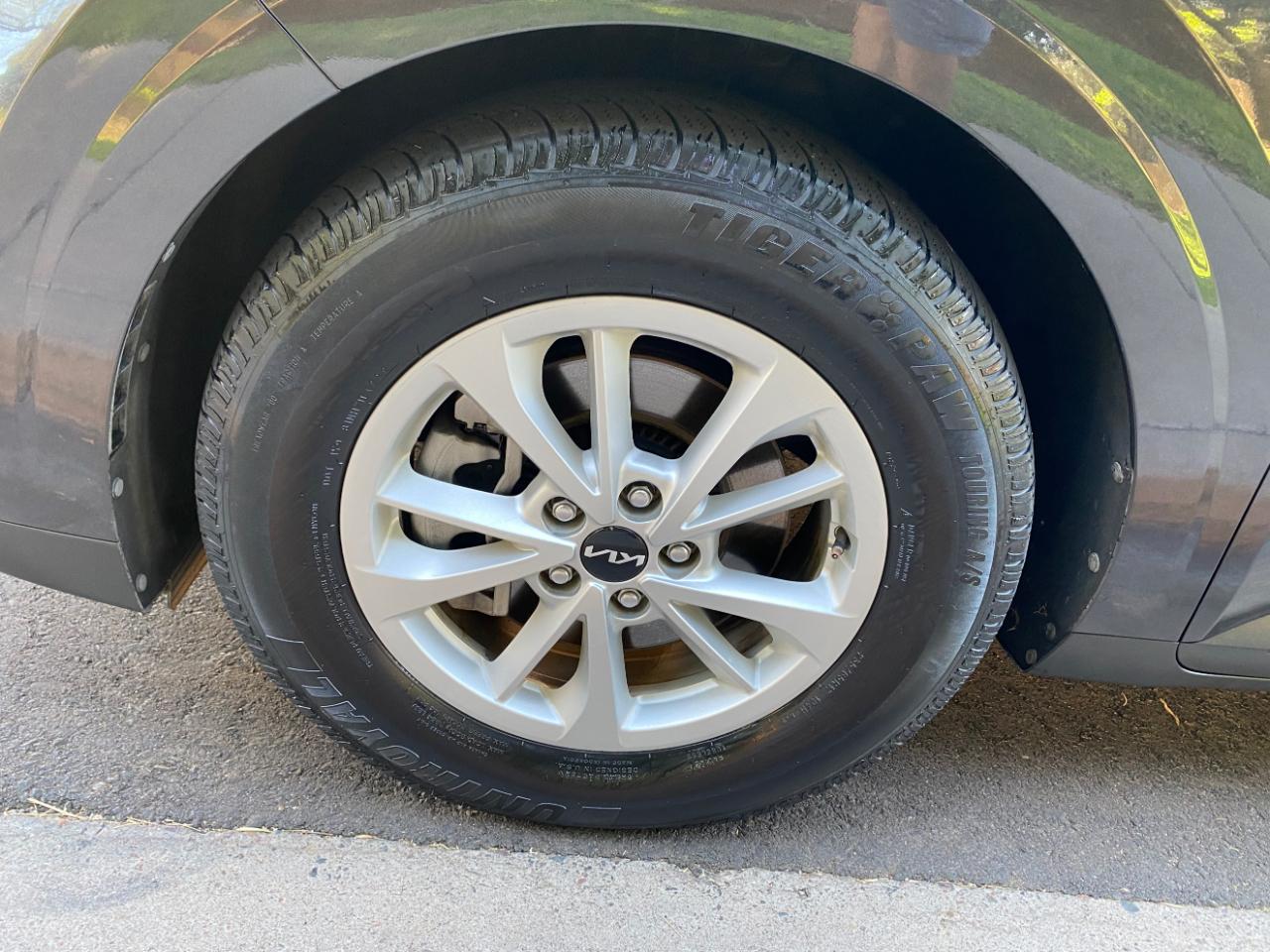 Kia Carnival LXS FWD 2022