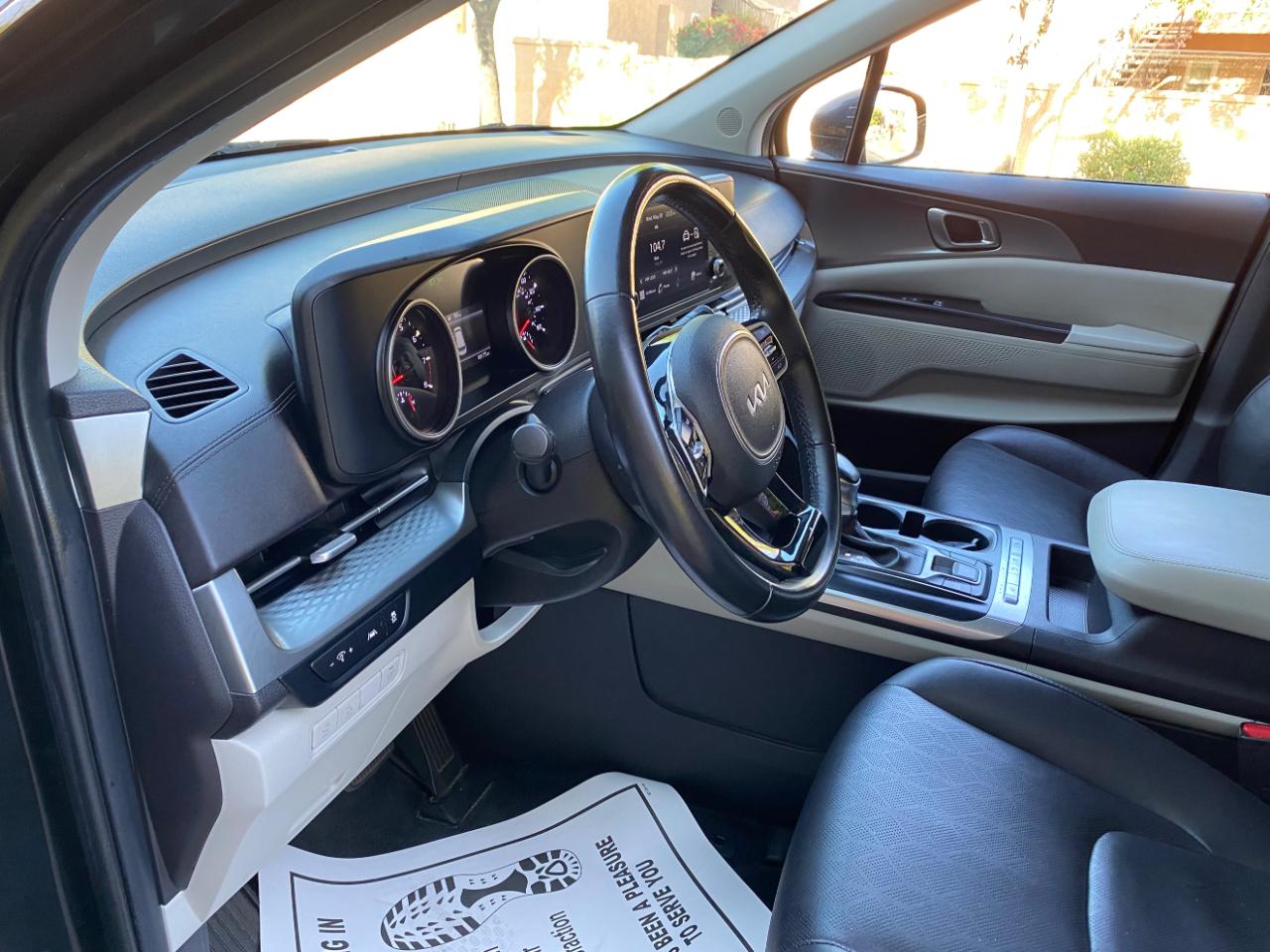 Kia Carnival LXS FWD 2022