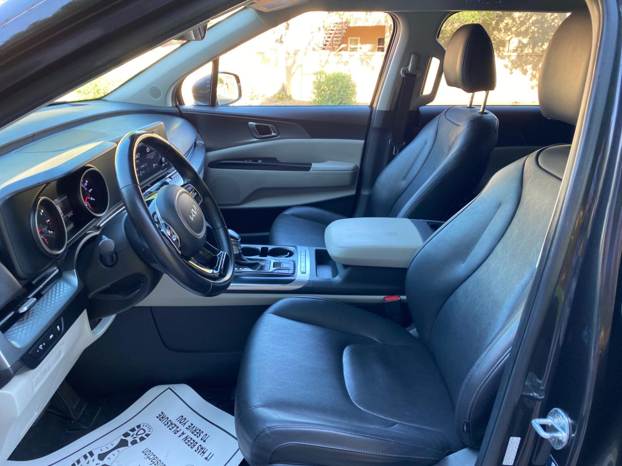 Kia Carnival LXS FWD 2022