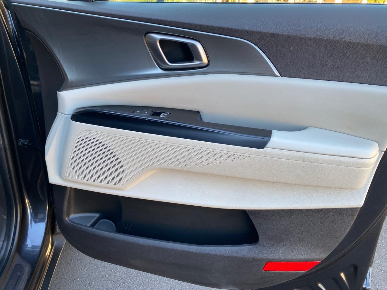 Kia Carnival LXS FWD 2022
