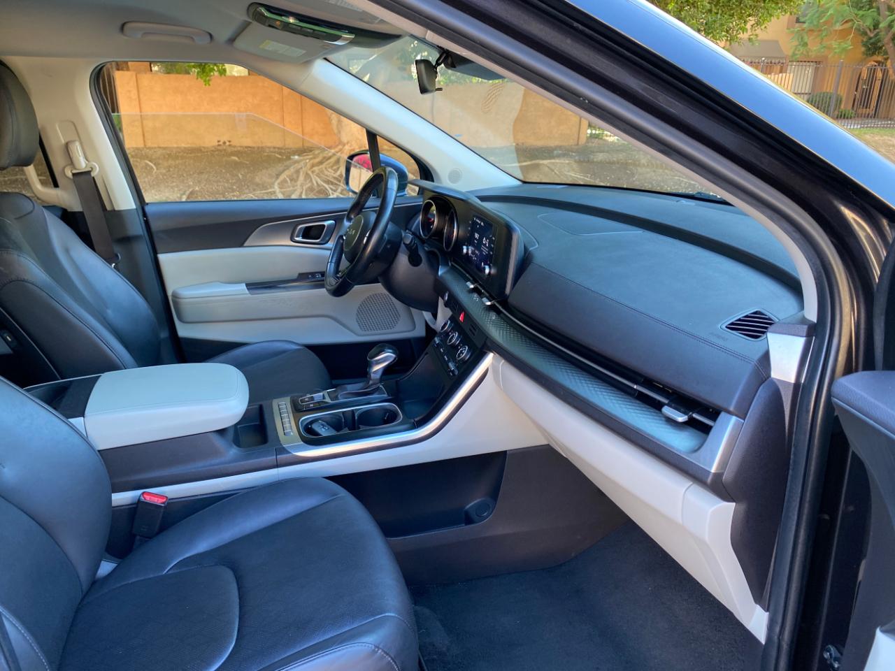 Kia Carnival LXS FWD 2022