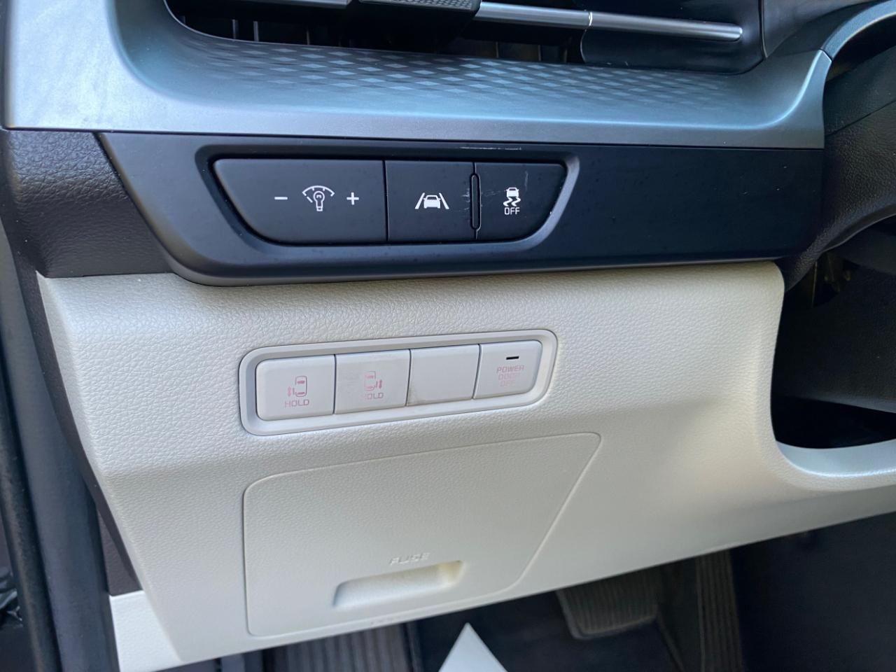 Kia Carnival LXS FWD 2022