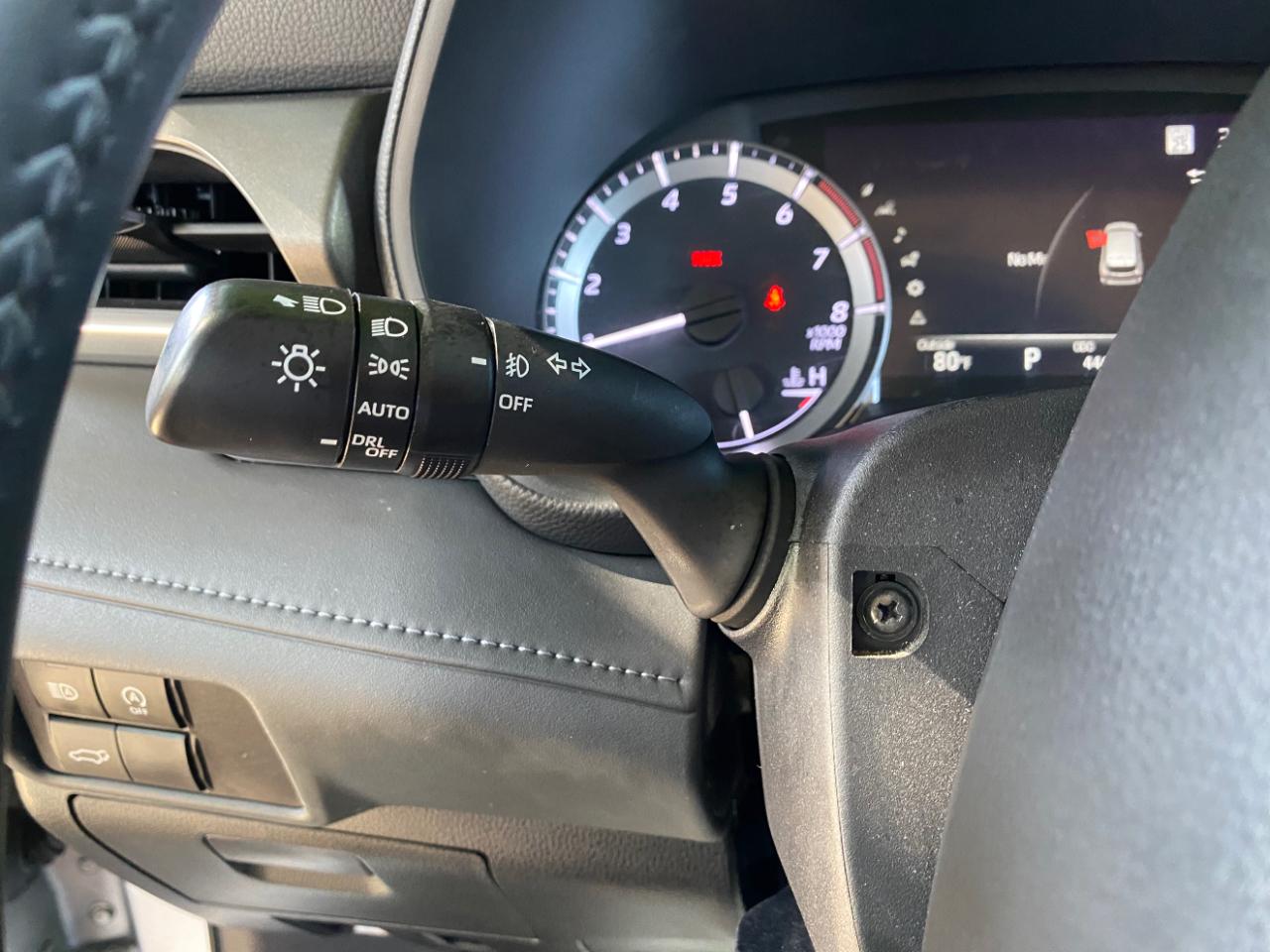 Toyota Highlander LE FWD (Natl) 2024