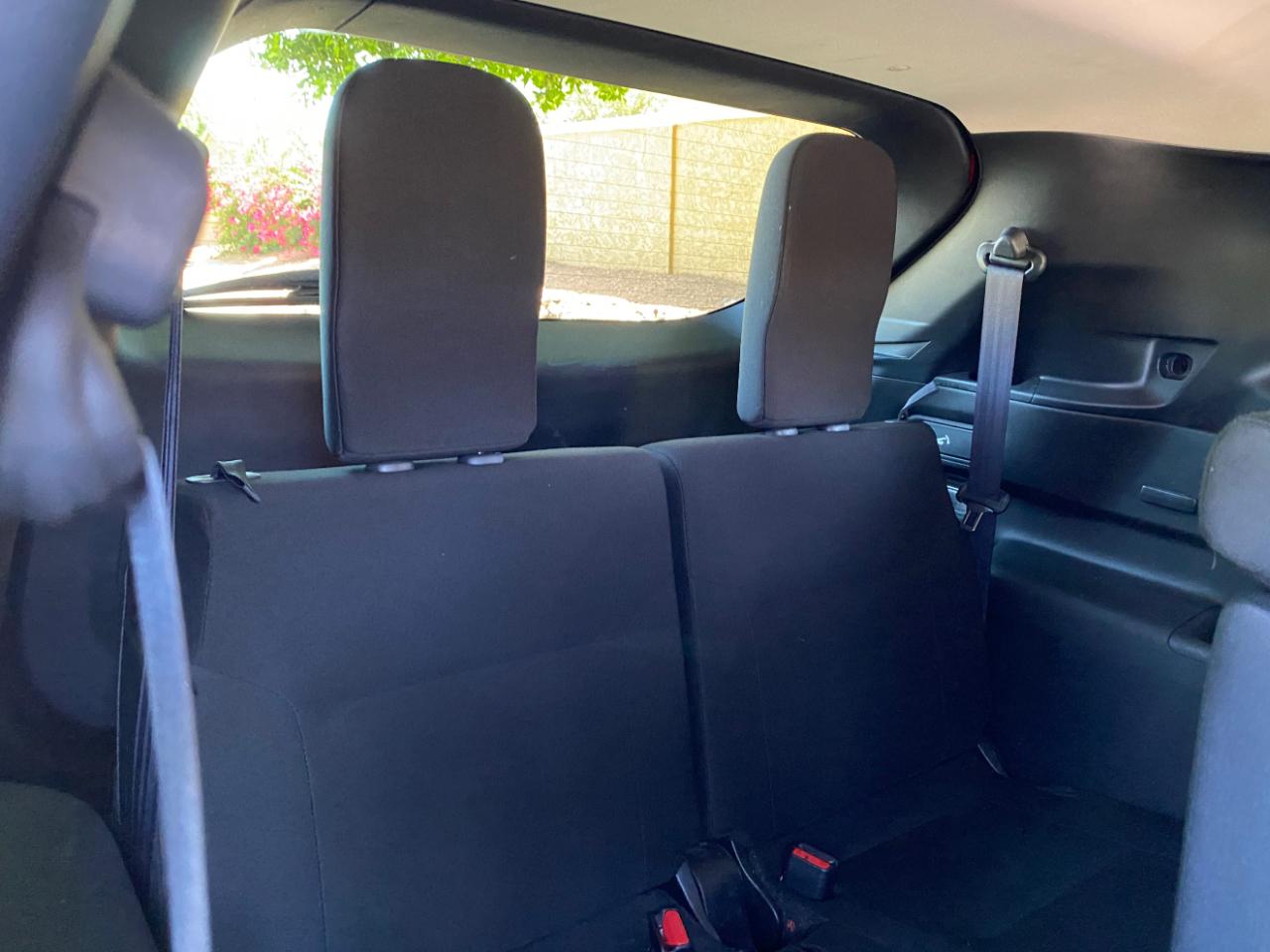 Mitsubishi Outlander ES FWD 2024
