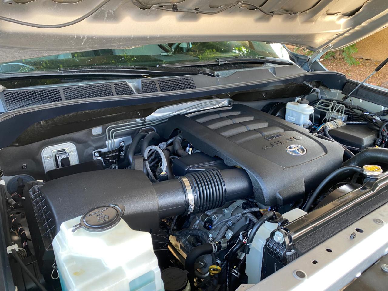 Toyota Tundra 4WD Truck Double Cab 4.6L V8 6-Spd AT SR5 (Natl) 2014