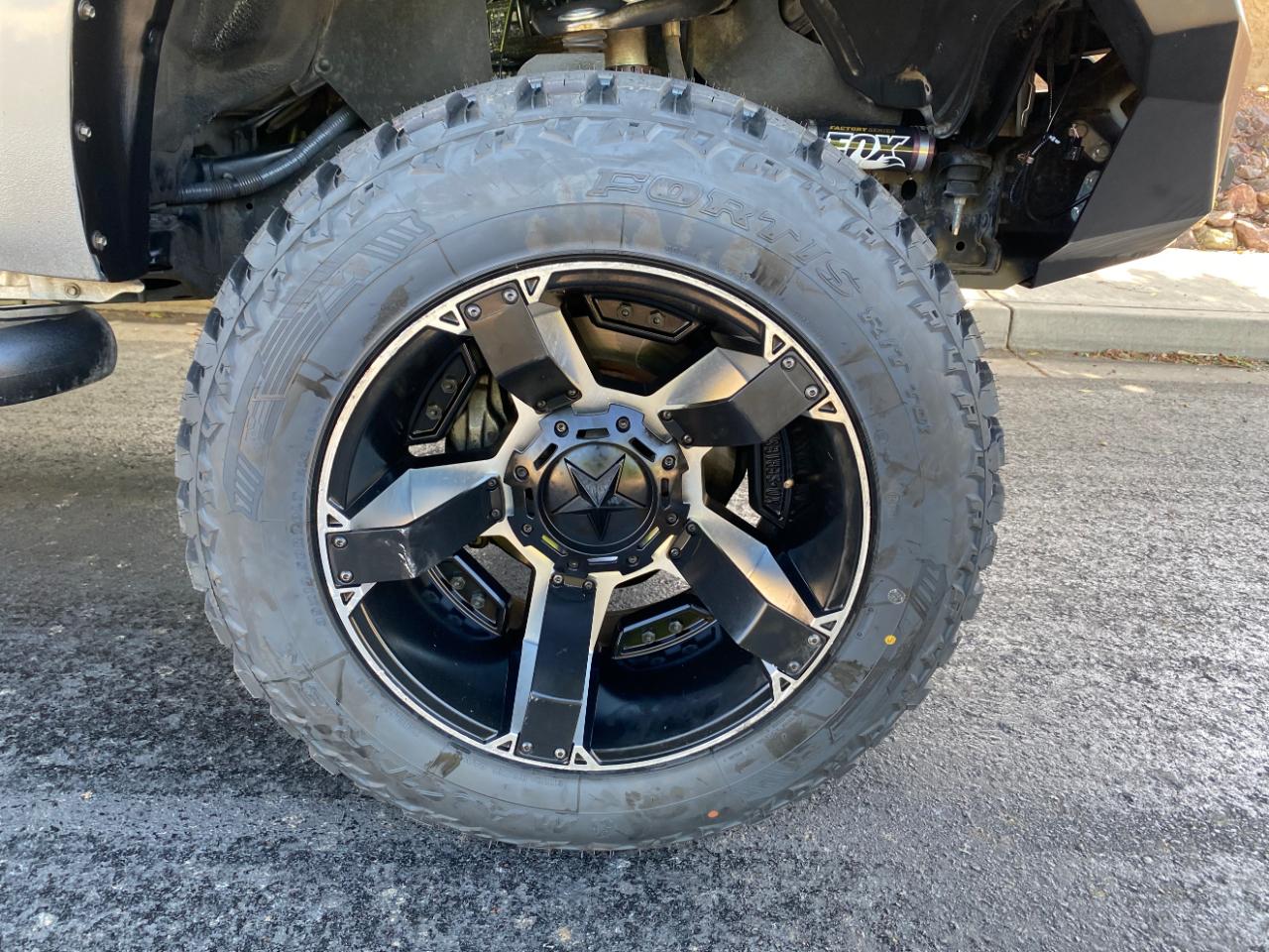 Toyota Tundra 4WD Truck Double Cab 4.6L V8 6-Spd AT SR5 (Natl) 2014