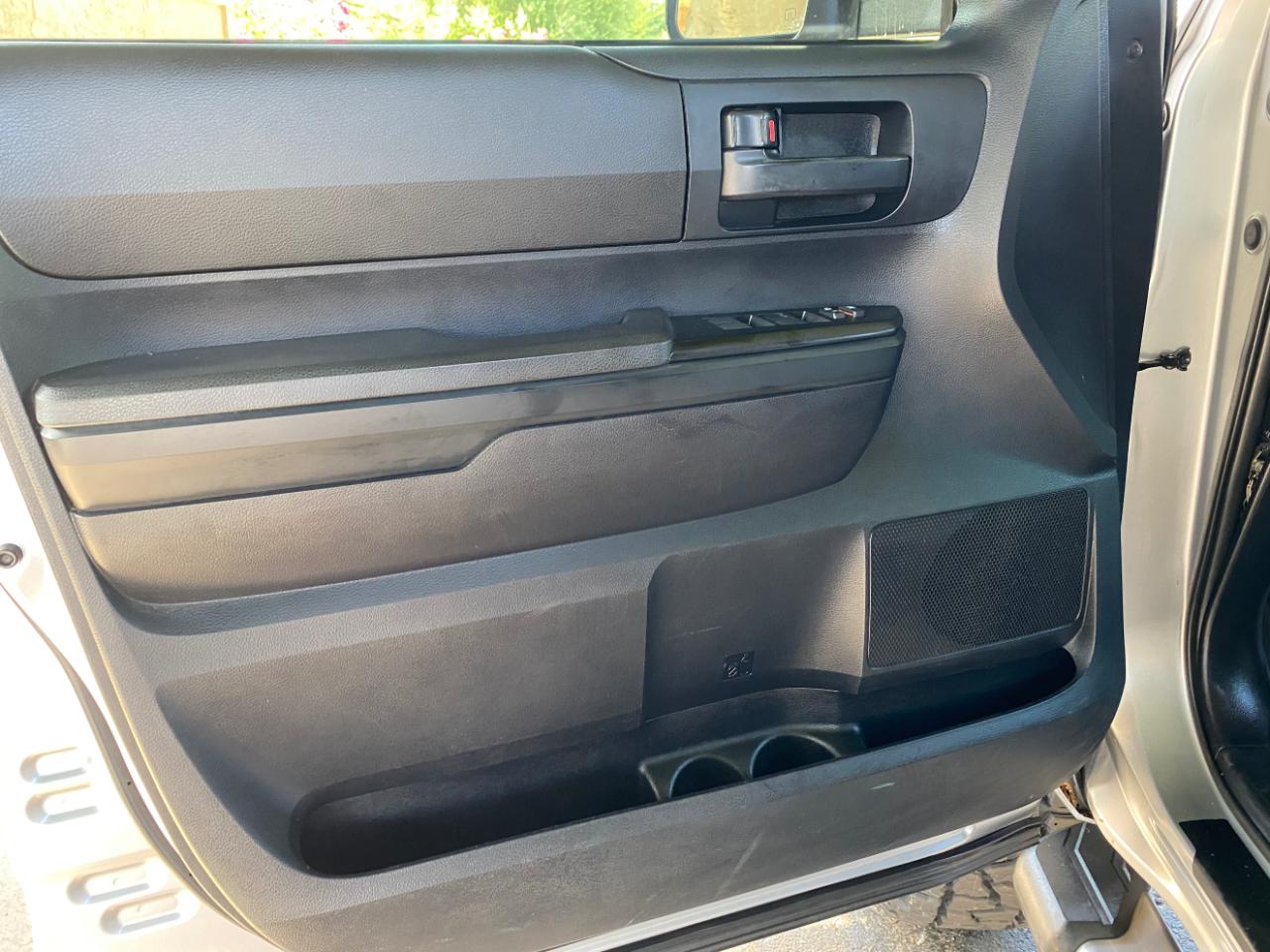 Toyota Tundra 4WD Truck Double Cab 4.6L V8 6-Spd AT SR5 (Natl) 2014