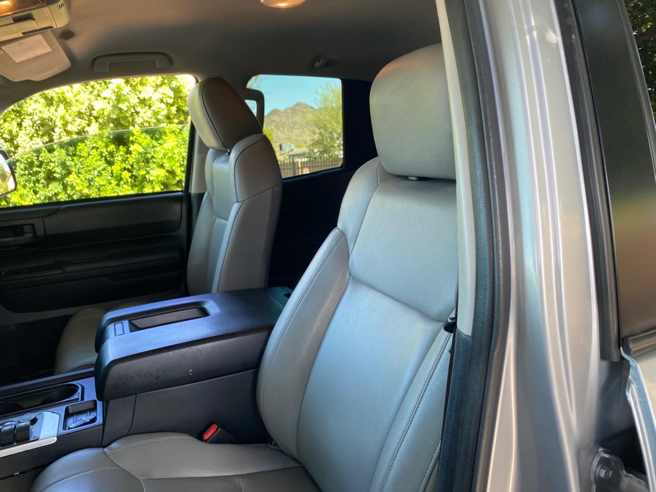 Toyota Tundra 4WD Truck Double Cab 4.6L V8 6-Spd AT SR5 (Natl) 2014