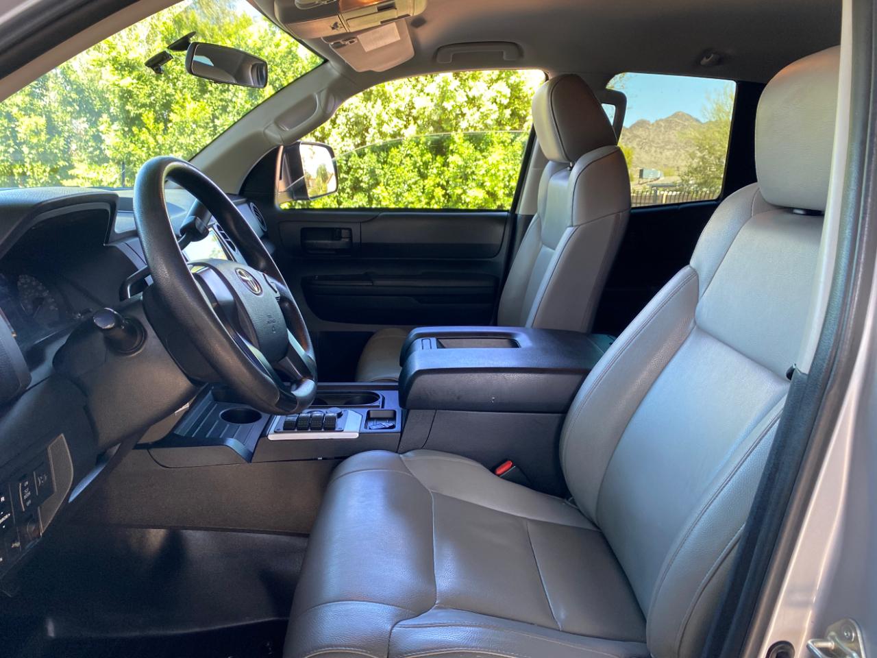 Toyota Tundra 4WD Truck Double Cab 4.6L V8 6-Spd AT SR5 (Natl) 2014