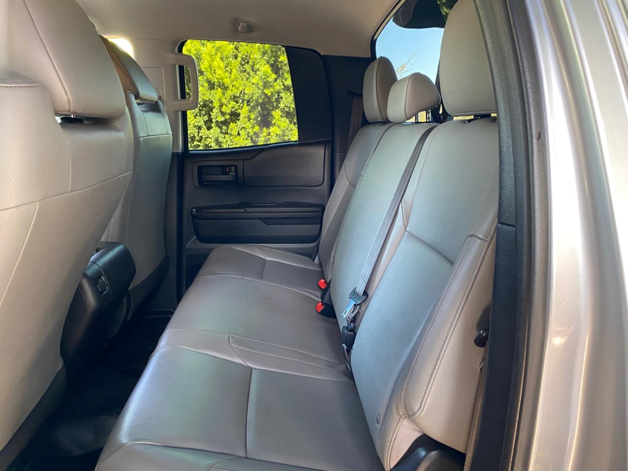 Toyota Tundra 4WD Truck Double Cab 4.6L V8 6-Spd AT SR5 (Natl) 2014