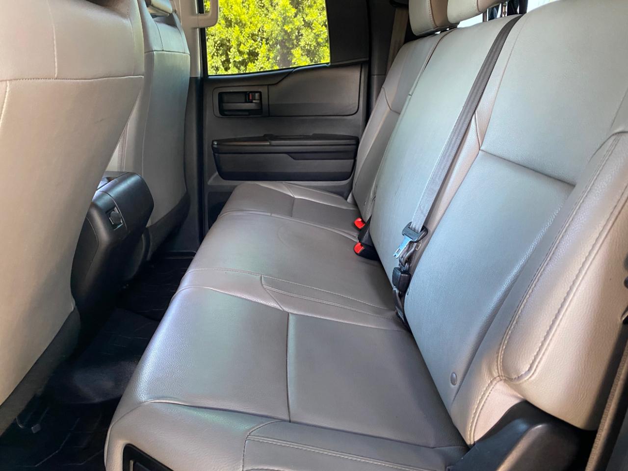 Toyota Tundra 4WD Truck Double Cab 4.6L V8 6-Spd AT SR5 (Natl) 2014