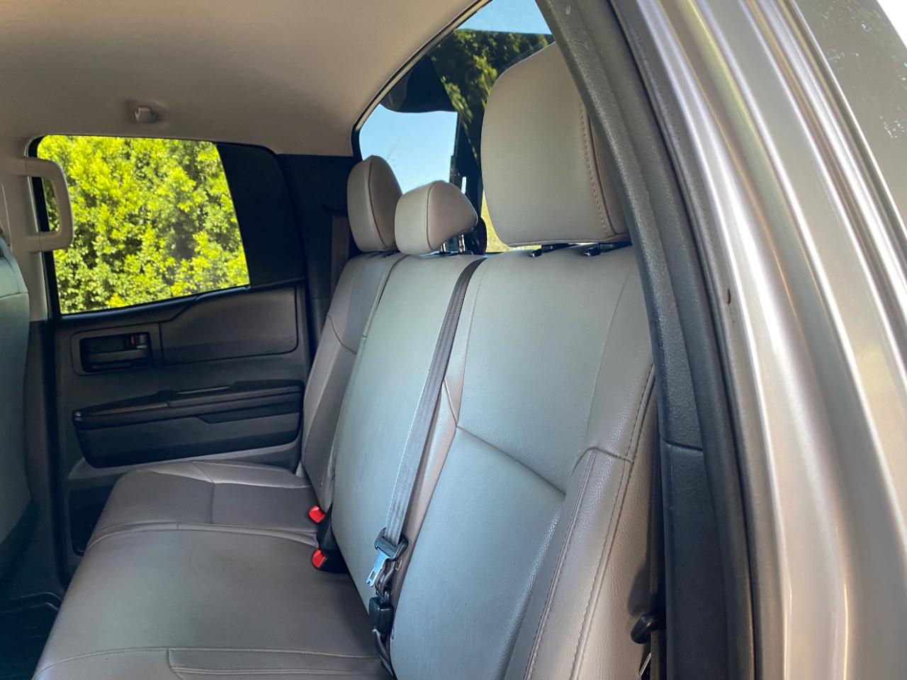Toyota Tundra 4WD Truck Double Cab 4.6L V8 6-Spd AT SR5 (Natl) 2014