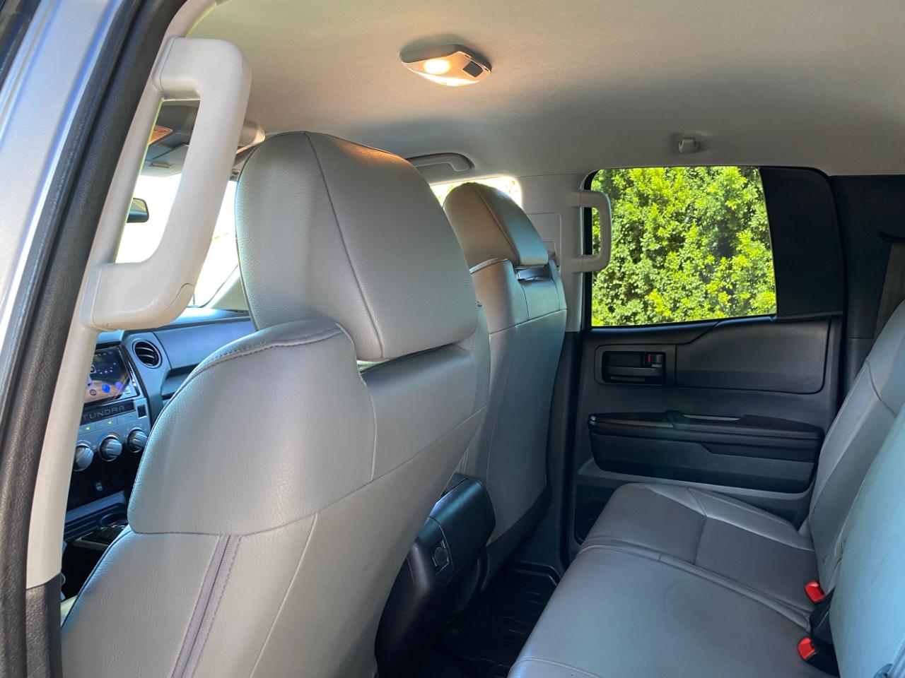 Toyota Tundra 4WD Truck Double Cab 4.6L V8 6-Spd AT SR5 (Natl) 2014