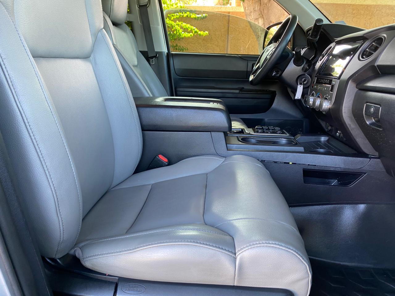 Toyota Tundra 4WD Truck Double Cab 4.6L V8 6-Spd AT SR5 (Natl) 2014