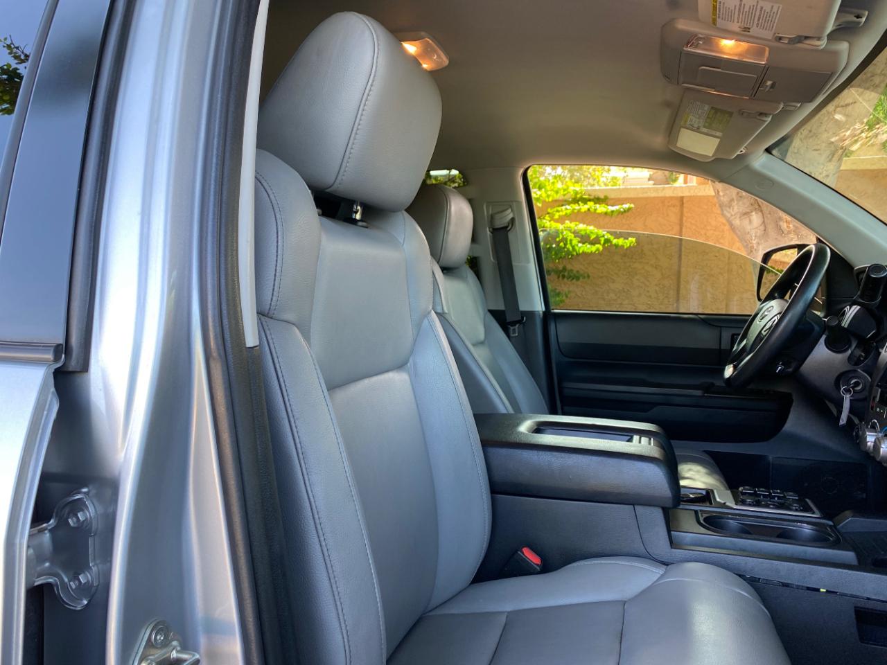Toyota Tundra 4WD Truck Double Cab 4.6L V8 6-Spd AT SR5 (Natl) 2014