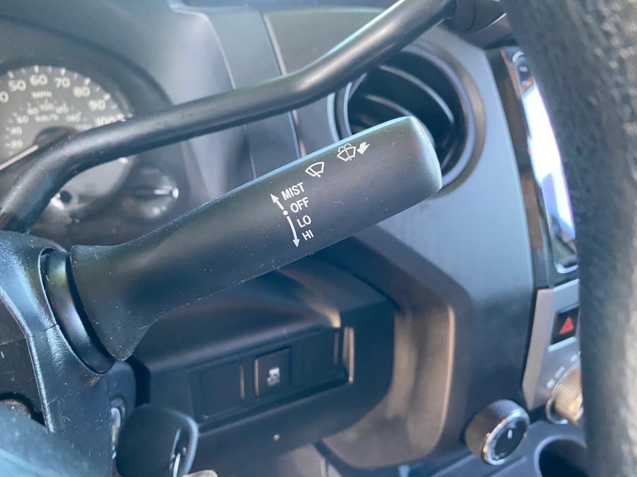 Toyota Tundra 4WD Truck Double Cab 4.6L V8 6-Spd AT SR5 (Natl) 2014