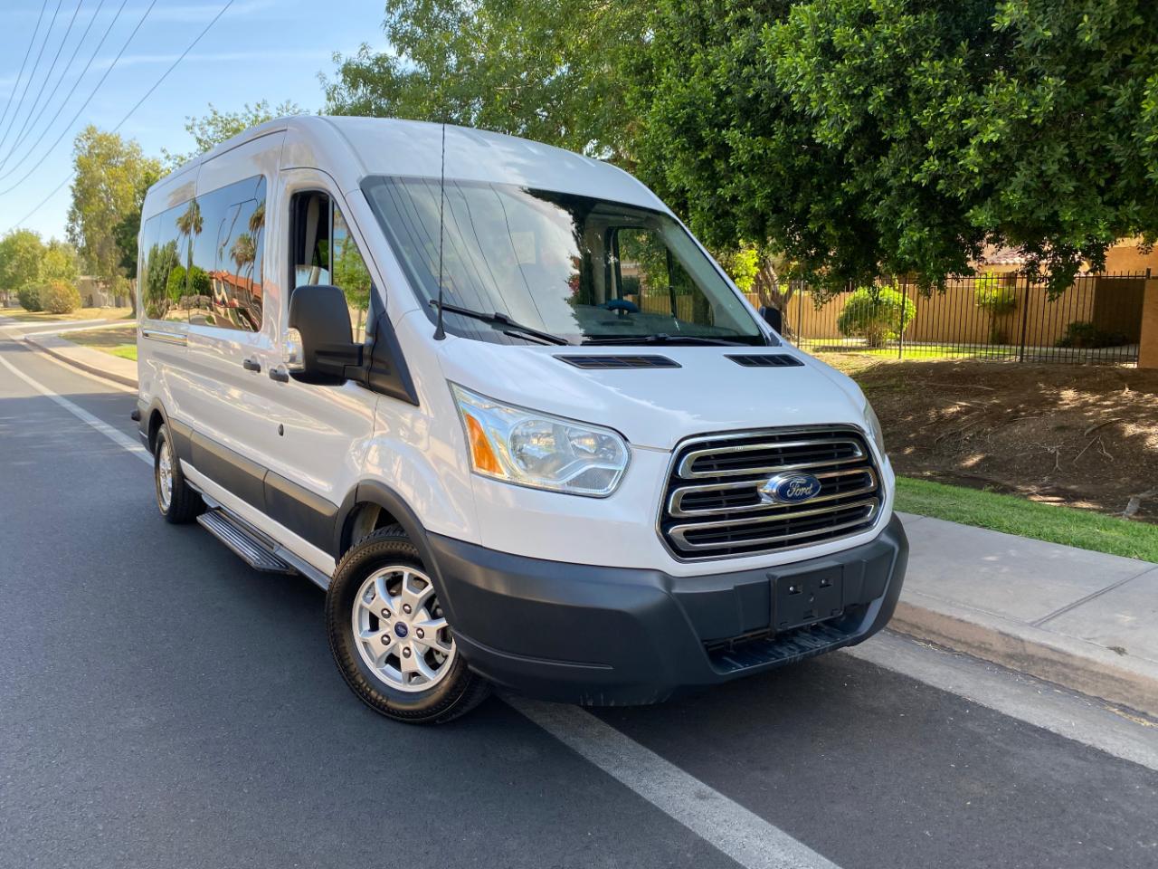 Ford Transit Wagon T-350 148" Med Roof XLT Sliding RH Dr 2015
