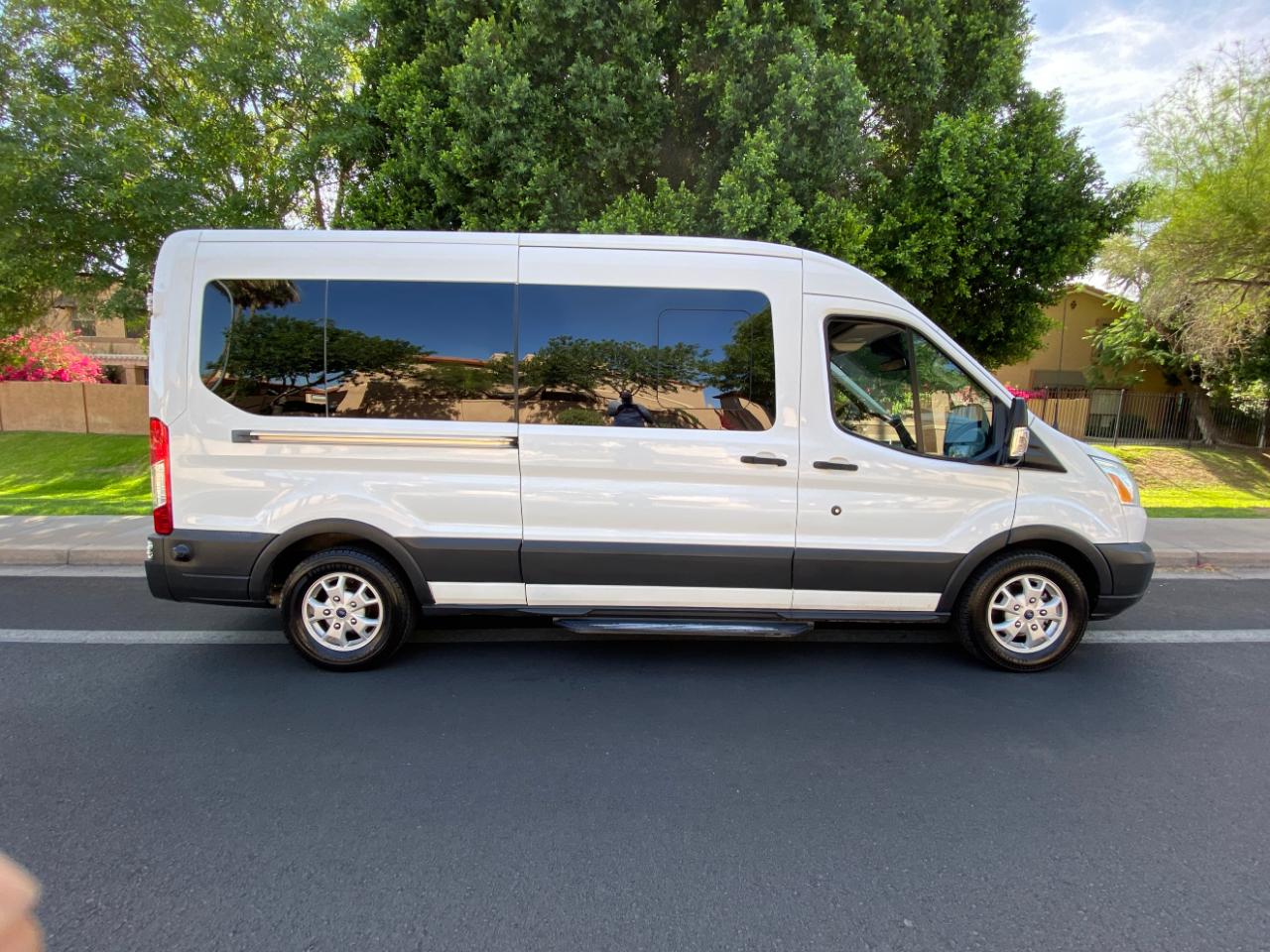 Ford Transit Wagon T-350 148" Med Roof XLT Sliding RH Dr 2015