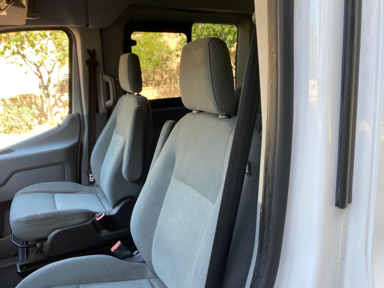 Ford Transit Wagon T-350 148" Med Roof XLT Sliding RH Dr 2015