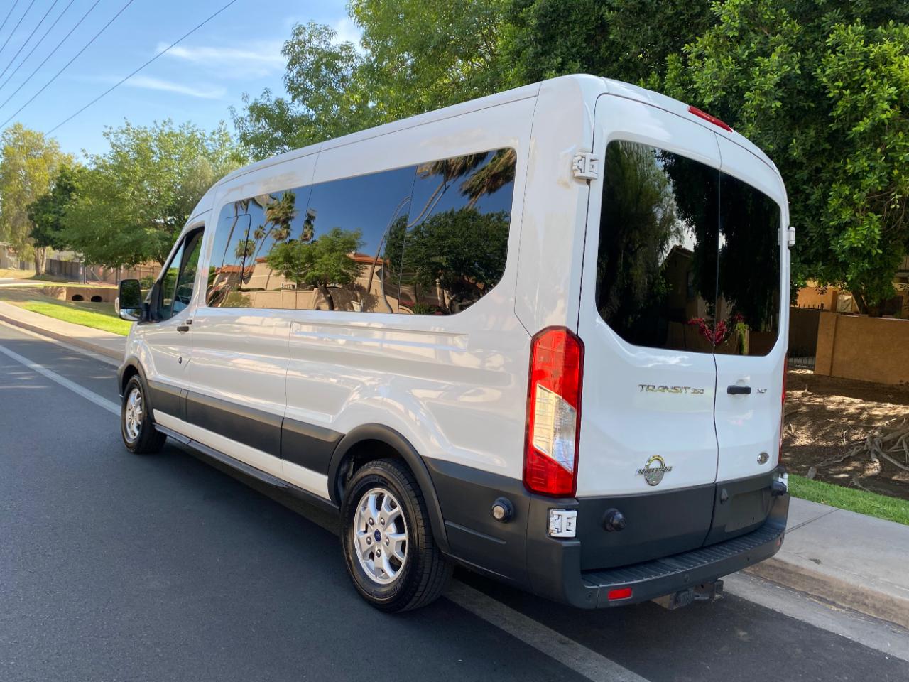Ford Transit Wagon T-350 148" Med Roof XLT Sliding RH Dr 2015